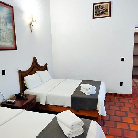 Hotel Frances Guadalajara Exterior foto